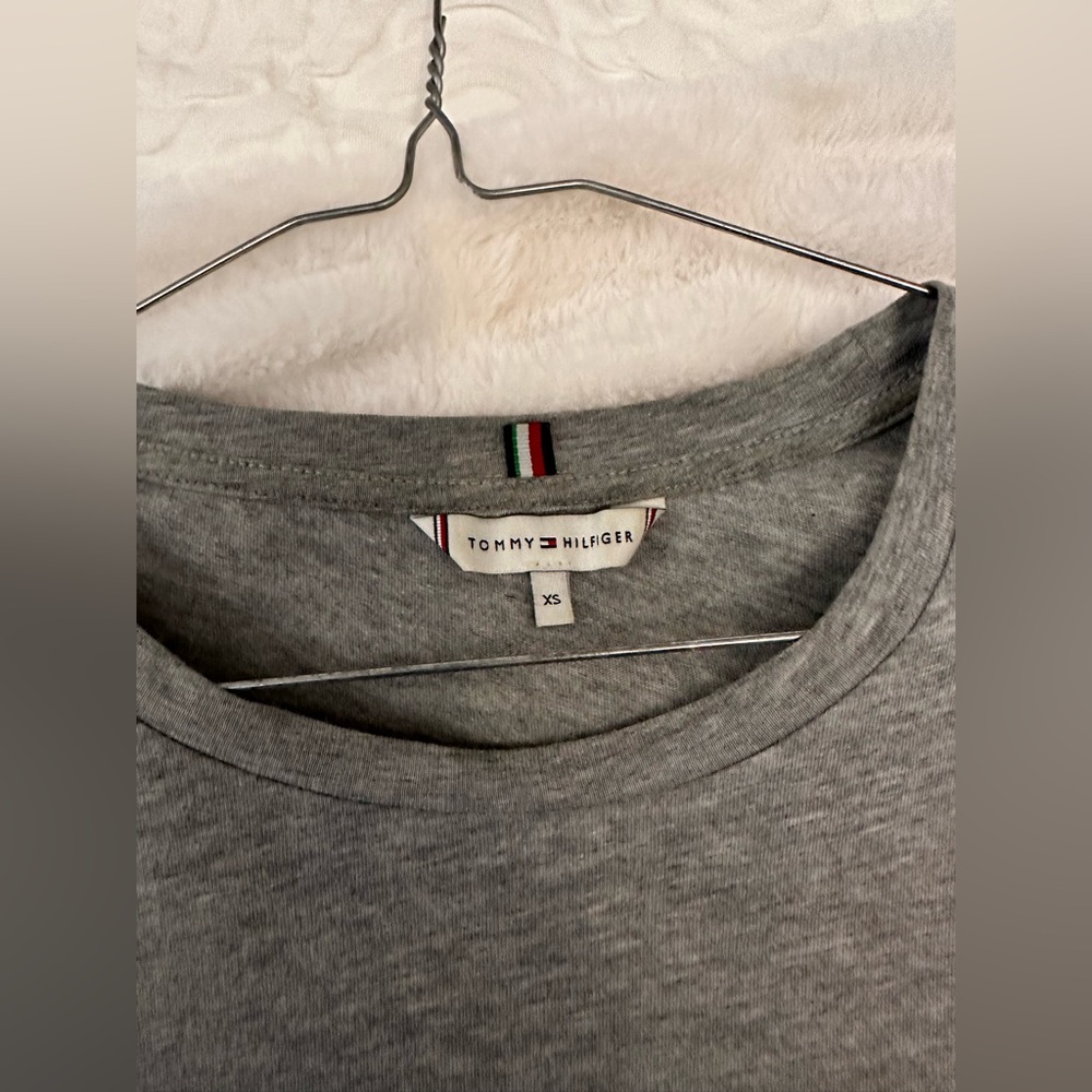 Tommy Hilfiger Grey Tshirt - Picture 4 of 6